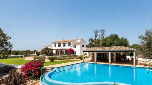 Exclusive traditional-style finca with pool